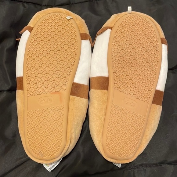 Squishmallow S’mores Slippers - Picture 2 of 3